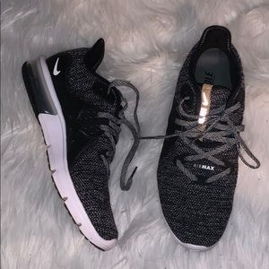 Nike Woman’s Airmax 8.5